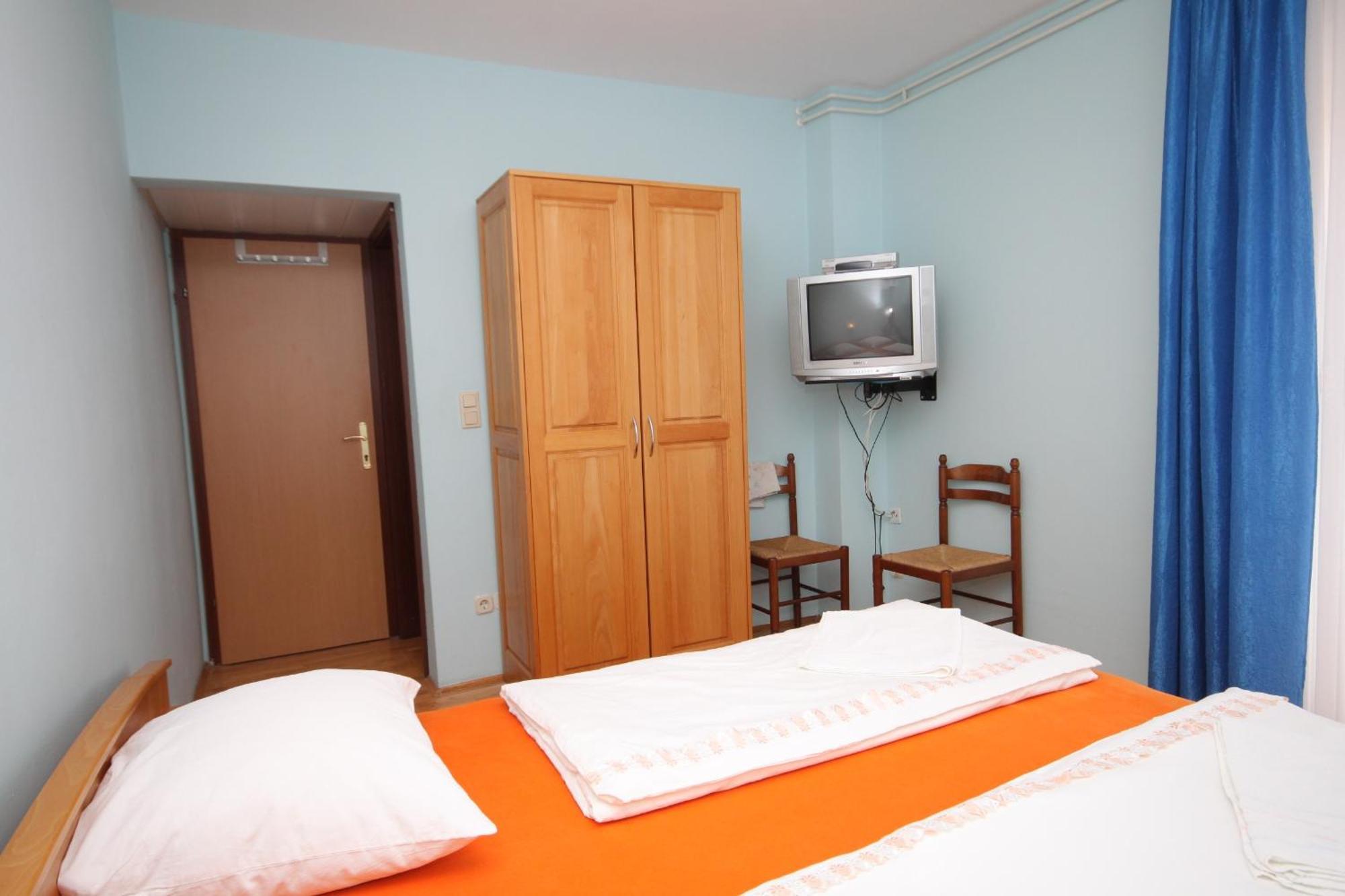 Rooms With A Swimming Pool Peroj, Fazana - 2235 Quarto foto